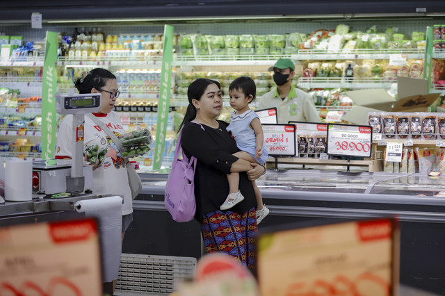 Jangan Asal Pilih, Ini 5 Label Pangan Kemasan yang Wajib Dicek Orang Tua. Foto: Jamal Ramadhan/kumparan