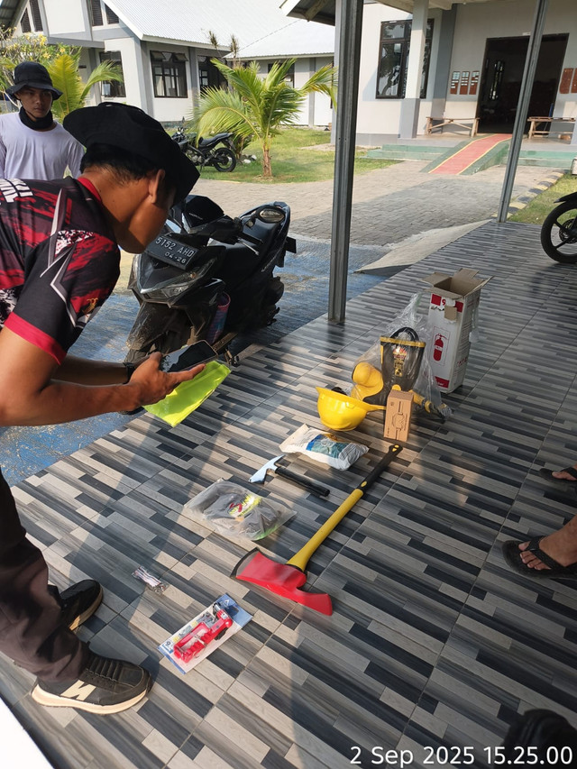 Serah terima apar dan apd dari Kamtib ke Rupam