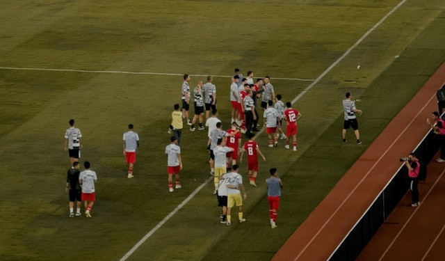 Ilustrasi link live streaming Timnas Indonesia U23 vs Laos. Foto: Unsplash/Fasyah Halim