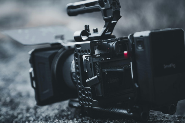 Ilustrasi Sinopsis The Spy Who Dumped Me, Pexels/Erik Mclean