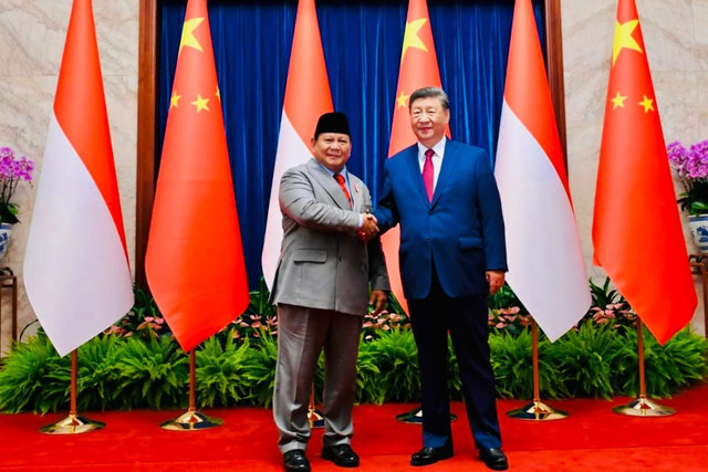 Presiden Prabowo Subianto melakukan pertemuan bilateral dengan Presiden China Xi Jinping di Great Hall of the People, Beijing, China, Rabu (3/9). Foto: Laily Rachev/Biro Pers Sekretariat Presiden