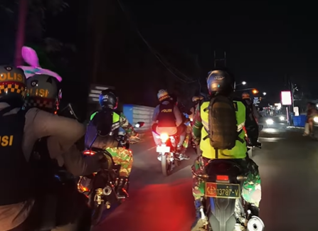 Polres Blitar bersama Forkopimda Kab. Blitar melaksanakan Patroli Show of Force di wilayah hukum Polres Blitar. Dok Instagram Humas Polres Blitar