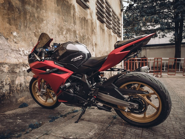 Bolehkah bayar pajak motor 2 bulan sebelum jatuh tempo, foto hanya ilustrasi: Unsplash/Le Thanh Son