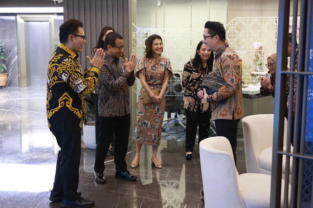 Jajaran direksi BNI bertemu dalam merayakan Hari Pelanggan Nasional 2025. Foto: Dok. BNI