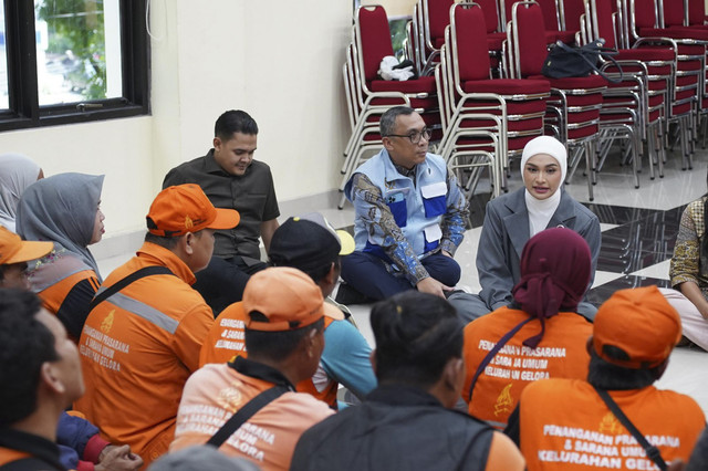 Fraksi PAN salurkan 1.000 sembako sebagai ucapan terima kasih kepada Pasukan Oranye. Foto: Dok. PAN