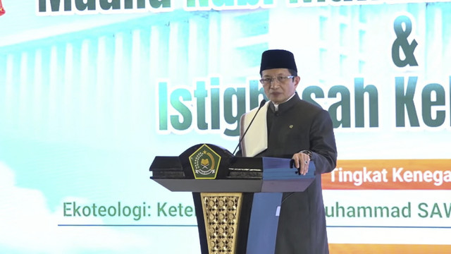 Menteri Agama RI, Nasaruddin Umar saat peringatan Maulid Nabi Muhammad 1447 H dan Istighosah Kebangsaan di Masjid Istiqlal, Jakarta, Kamis (4/9/2025). Foto: YouTube/ Masjid Istiqlal TV