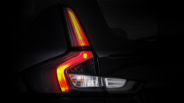 Teaser Suzuki XL7 Hybrid Alpha Kuro di Indonesia. Foto: Suzuki