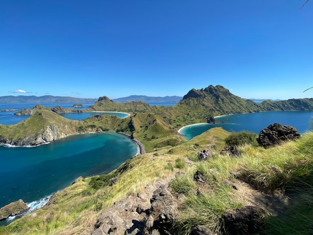 Jadwal Kapal Surabaya-Labuan Bajo September 2025. Foto Labuan Bajo. Sumber: Unsplash/FIFANI CAHYADI