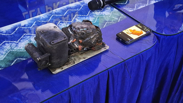 Tim SAR temukan black box helikopter PK-RGH yang jatuh di wilayah Kecamatan Manttewa, Kabupaten Tanah Bumbu, Kalimantan Selatan. Foto: Dok. Istimewa