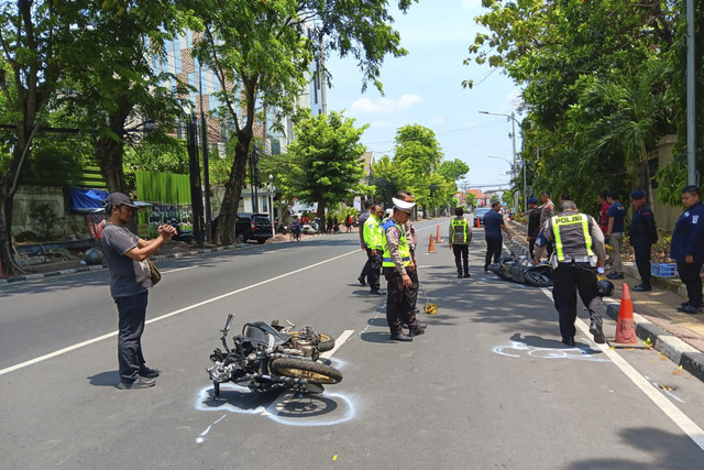 Mahasiswa Unnes Tewas di Tengah Demo: Polisi Kantongi CCTV, Keluarga Minta Buka | kumparan.com
