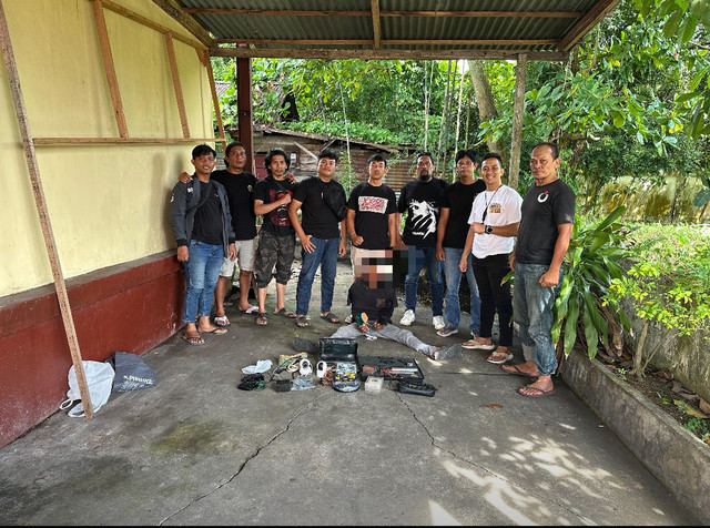 Unit Reskrim Polsek Sungai Kakap bekerjasama dengan Polres Kubu Raya mengamankan RM dan barang bukti lainnya. Foto: Dok. Polsek Sungai Kakap