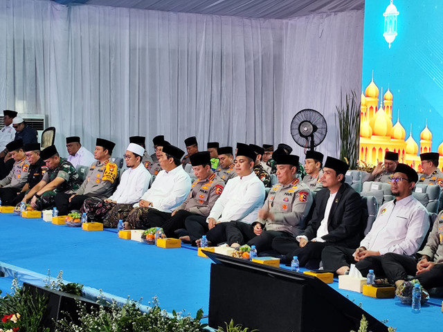 Kapolri Jenderal Listyo Sigit Prabowo hadiri doa bersama dan peringatan Maulid Nabi Muhammad SAW 1447 Hijriah di Polda Metro Jaya pada Minggu (7/9/2025). Foto: Luthfi Humam/kumparan