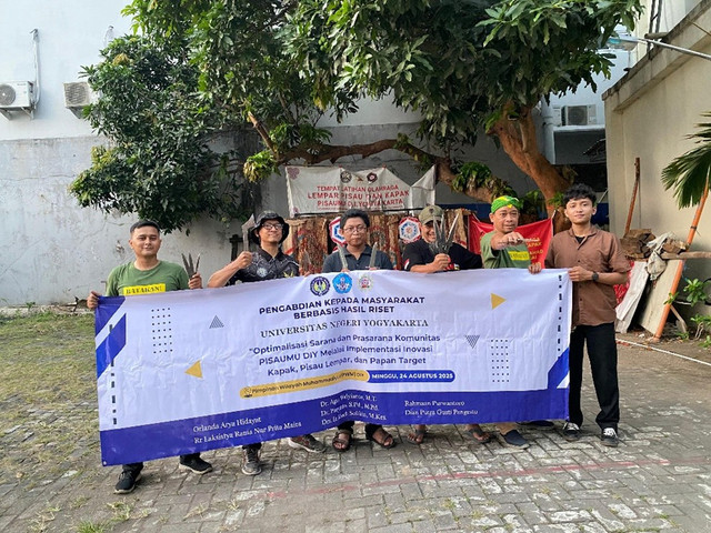 Dosen UNY Optimalkan Sarana-Prasarana untuk Komunitas Lempar Pisau PISAUMU DIY