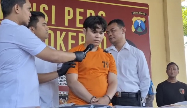 Alvi Maulana di Mapolres Mojokerto, Senin (8/9/2025). Foto: Dok. Istimewa