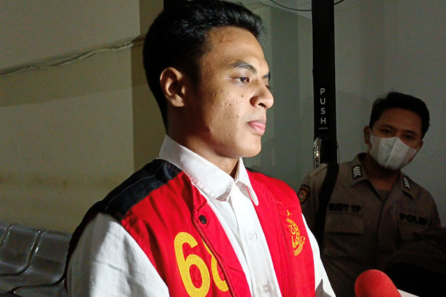 Terdakwa Vadel Badjideh ditemui usai membacakan pleidoi di Pengadilan Negeri Jakarta Selatan, Senin (8/9/2025). Foto: Aprilandika Pratama/kumparan