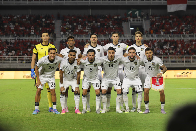 Pemain Timnas Indonesia saat melawan Lebanon pada pertandingan FIFA Matchday di Stadion Gelora Bung Tomo, Surabaya, Senin (8/9/2025). Foto: Imam Santoso/kumparan