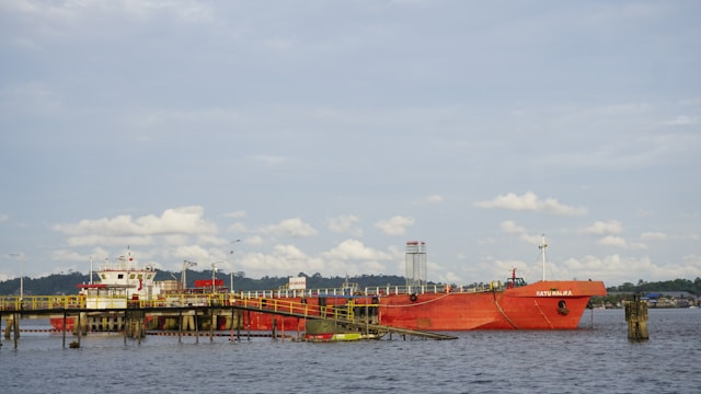 5 Sungai Terdalam di Indonesia. Foto Sungai Mahakam. Sumber: Unsplash/Muhammad Abdul Majid