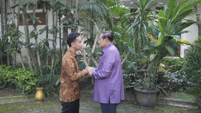 Wakil Presiden Republik Indonesia Gibran Rakabuming Raka menyambangi kediaman Presiden ke-6 Susilo Bambang Yudhoyono (SBY) di Cikeas, Jawa Barat, Selasa (9/9/2025). Foto: Dok. Istimewa