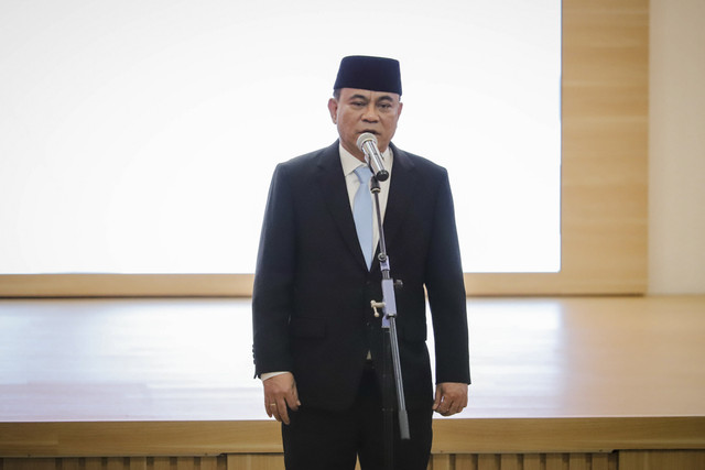 Budi Arie Setiadi usai serah terima jabatan Menteri Koperasi di Kantor Kementerian Koperasi, Jakarta Selatan, Selasa (9/9/2025). Foto: Jamal Ramadhan/kumparan