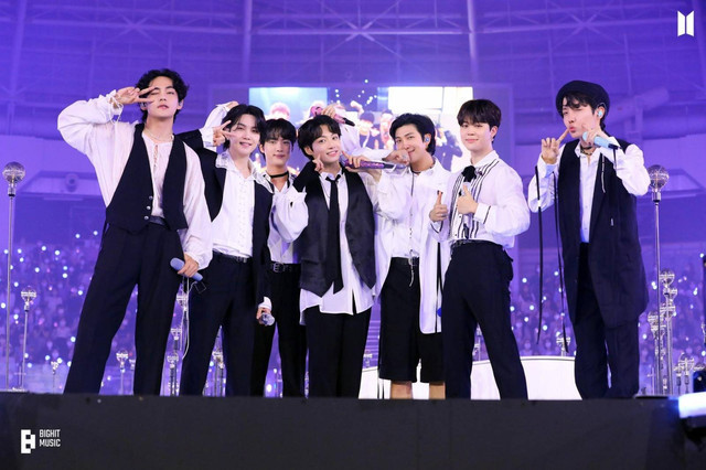 Ilustrasi Kenapa ARMY Bomb Tidak Bisa Connect ke Weverse, Foto: Weverse