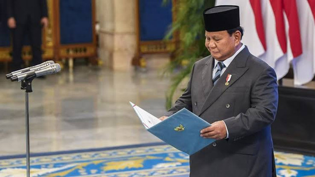 Foto: Presiden Prabowo Subianto melantik menteri dan wakil menteri Kabinet Merah Putih di Istana Negara, Kompleks Istana Kepresidenan, Jakarta, Senin (8/9/2025). ANTARA FOTO/Galih Pradipta/news.detik.com.