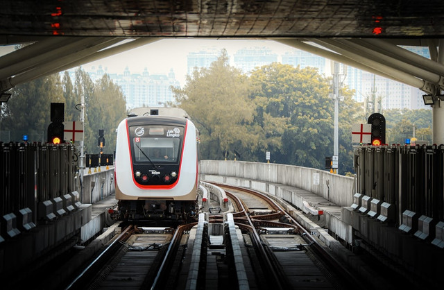 Ilustrasi Apakah Benar Ada Wacana LRT Bandung  Sumber Unsplash/Fadhila Nurhakim