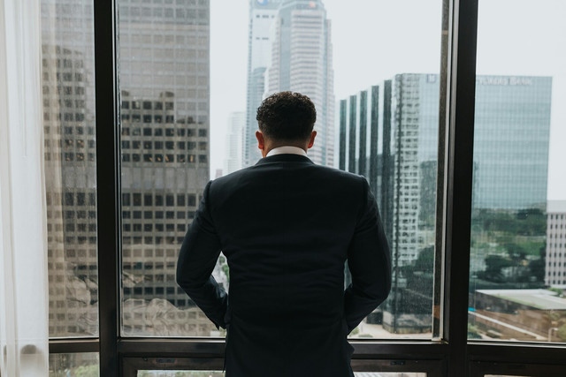 Ilustrasi siapa pengganti Budi Gunawan. Sumber: Unsplash/Nathan Dumlao