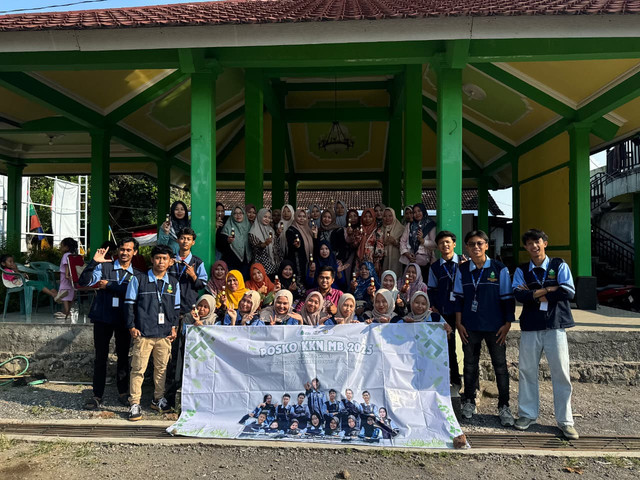 Foto bersama dengan Peserta Workshop Pelatihan Sabun Ecoenzym