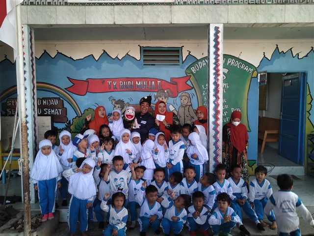 Antusias Anak-anak TK Budi Mulia ikuti Kegiatan Berkisah bersama Kak Jojo (Sumber : DT Peduli)