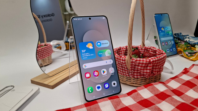 Samsung Galaxy S25 FE. Foto: Muhammad Fikrie/kumparan