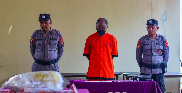 Seorang penumpang di Bandara YIA menyelundupkan sabu seberat 1,3 kilogram dengan cara ditelan di dalam kapsul. Foto: Bea Cukai Yogyakarta