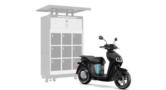 Ilustrasi uji coba swap battery motor listrik PT Yamaha Indonesia Motor Manufacturing (YIMM). Foto: YIMM