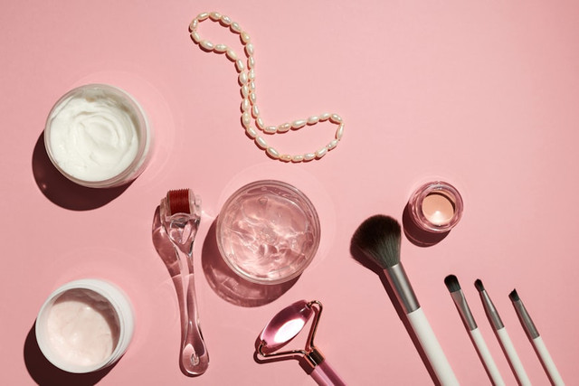 Ilustrasi Apa Itu Complexion dalam Makeup, Foto:Unsplash/Andrej Lišakov