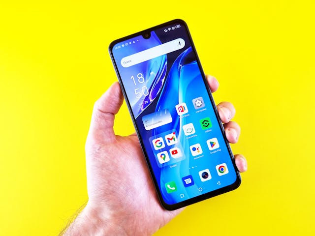 Kapasitas baterai iPhone XR. Foto hanya ilustrasi. Sumber: Pexels 