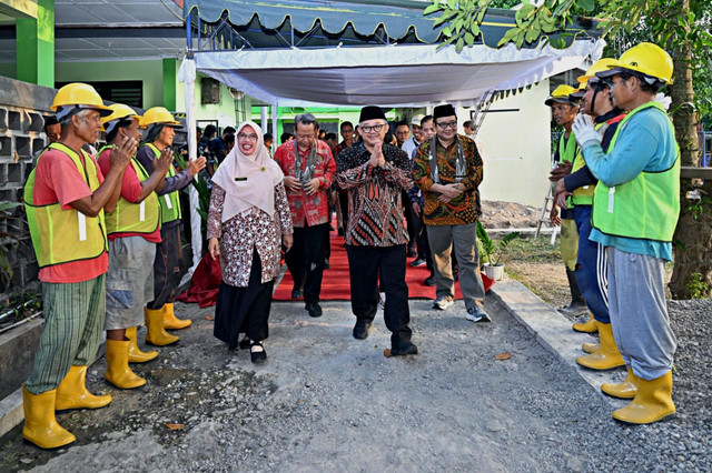 Abdul Mu’ti di SLB Negeri Pembina Yogyakarta, Sabtu (13/9/2025). Foto: Dok. Kemendikdasmen