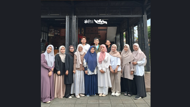 Foto Selesai Mengikuti Workshop Bisnis (sumber: dokumentasi pribadi/kredit foto)