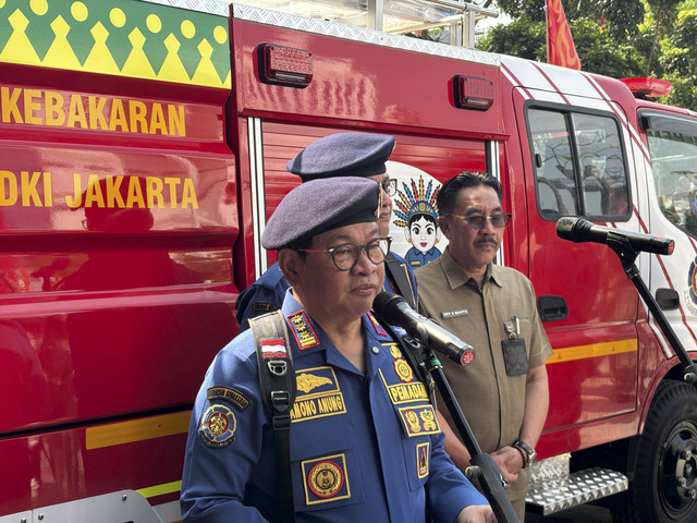 Gubernur Jakarta Pramono Anung berbicara di hadapan wartawan di Kantor Dinas Gulkarmat Jakarta pada Senin (15/9/2025). Foto: Abid Raihan/kumparan
