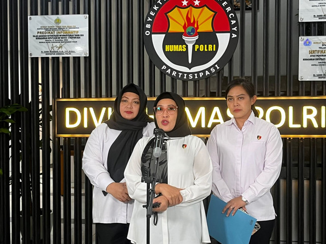 Kombes Pol Ganis Setyaningrum Kasubdit II Direktorat PPA dan PPO Bareskrim Polri saat Diwawancara di Gedung Humas Mabes Polri, Senin (15/9/2025). Foto: Rayyan Farhansyah/kumparan