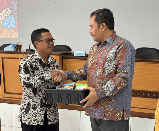Ketua Komisi A DPRD DIY, Eko Suwanto (kiri). Foto: Dok. DPRD DIY