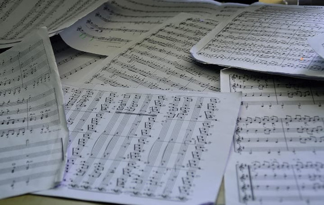 Ilustrasi lirik lagu O Hai Sayang. Sumber foto: Pixabay/stevepb