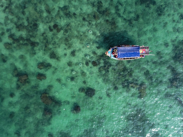 Kapal di Laut Tangkolak Karawang. Foto: Dok. Istimewa