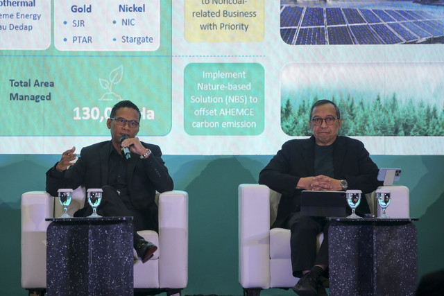 Direktur PT Energia Prima Nusantara bagian dari Grup Astra Boy Gemino Kalauserang menyampaikan paparan saat sesi panel dalam kumparan Green Initiative Conference 2025 di Hotel Borobudur, Jakarta, Rabu (17/9/2025). Foto: Aditia Noviansyah/kumparan
