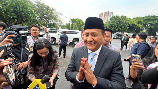 Politisi Partai Gerindra Rohmat Marzuki tiba di Istana Negara, Jakarta, Rabu (17/9/2025). Foto: Haya Syahira/kumparan