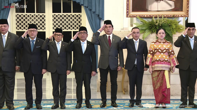 Jajaran Menteri dan pejabat yang menghadiri pelantikan Menteri Kabinet Merah Putih di Istana Negara, Jakarta, Rabu (17/9/2025). Foto: YouTube/ Sekretariat Presiden