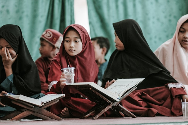 ilustrasi link pengumuman omi kabupaten 2025. sumber: unsplash/andri helmansyah