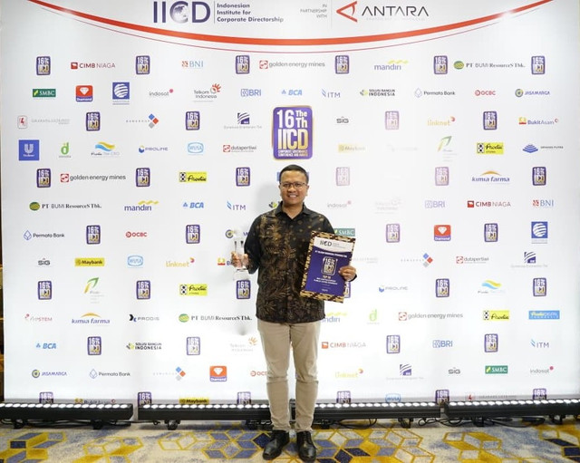 VP Sustainability Telkom Gunawan Wasisto saat acara The 16th IICD Corporate Governance Conference & Award yang berlangsung di Ballroom Pullman Hotel Thamrin, Jakarta pada (15/9). Foto: Telkom