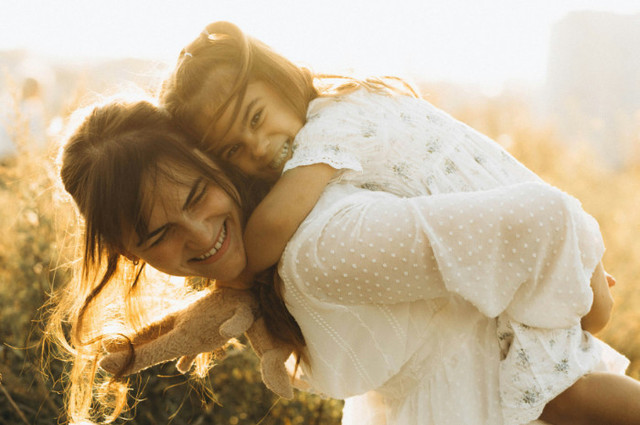 Ilustrasi Sinopsis Film Jangan Panggil Mama Kafir, Unsplash/Dmitry Rodionov