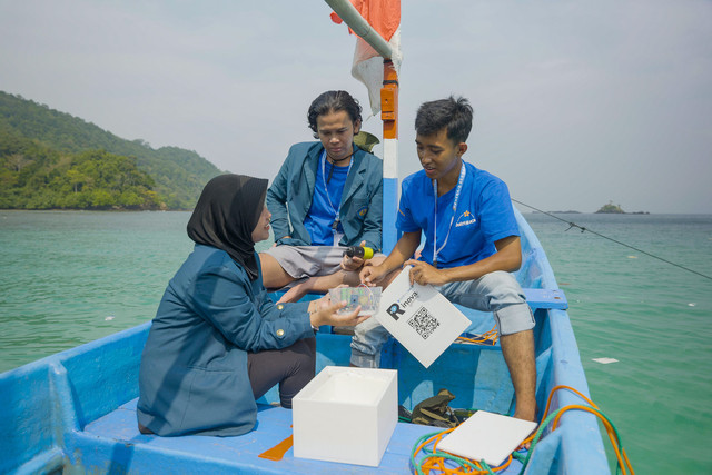 Bakti BCA luncurkan video rangkuman 4 tim mahasiswa pemenang program Genera-Z Berbakti di 4 desa wisata binaan Bakti BCA. Video berjudul “Gen Z Bergerak: Bakti untuk Indonesia”. Foto: Dok. BCA