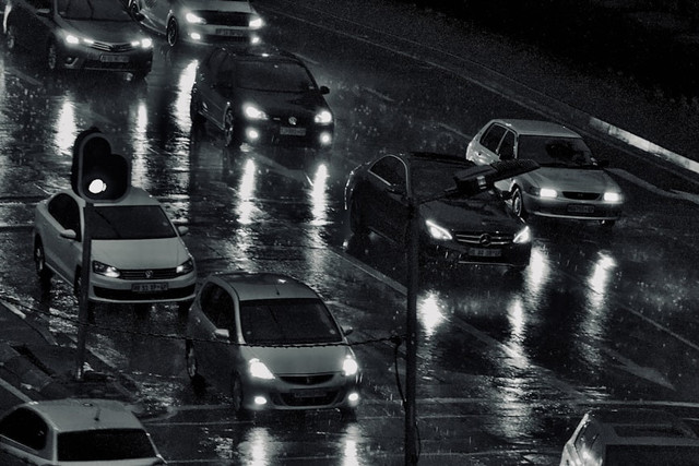 Ilustrasi Harga Mobil Brio Second. Foto: Unsplash/Andrea Qoqonga