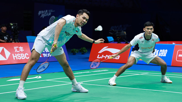 Fajar Alfian/Muhammad Shohibul Fikri saat bertanding di China Masters 2025. Foto: Dok PBSI